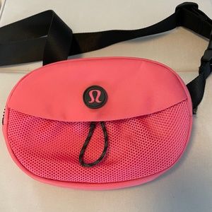 Lululemon salmon colour mini belt bag